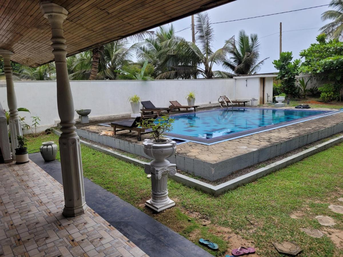 Villa Sea Sprays Hikkaduwa Exterior foto